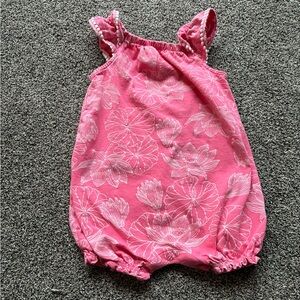 FINAL SALE 3/31/26 Carter’s Pink and White Floral One Piece Romper, Size 24 M